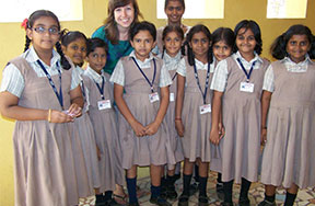 volunteers in india teaching