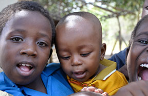 volunteers in kenya medical